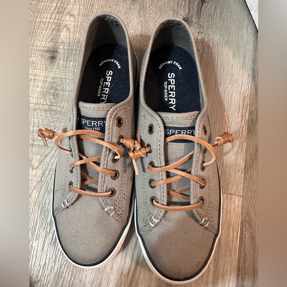 Women's Sperry Boat shoes